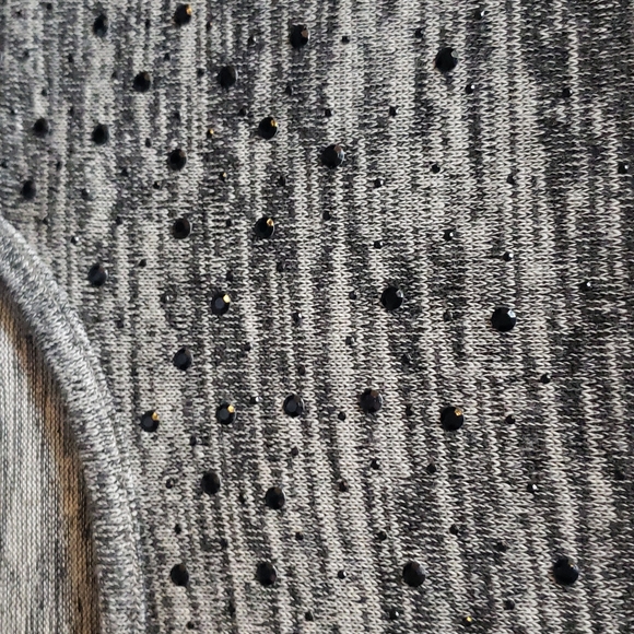 Sweater - Picture 3 of 4